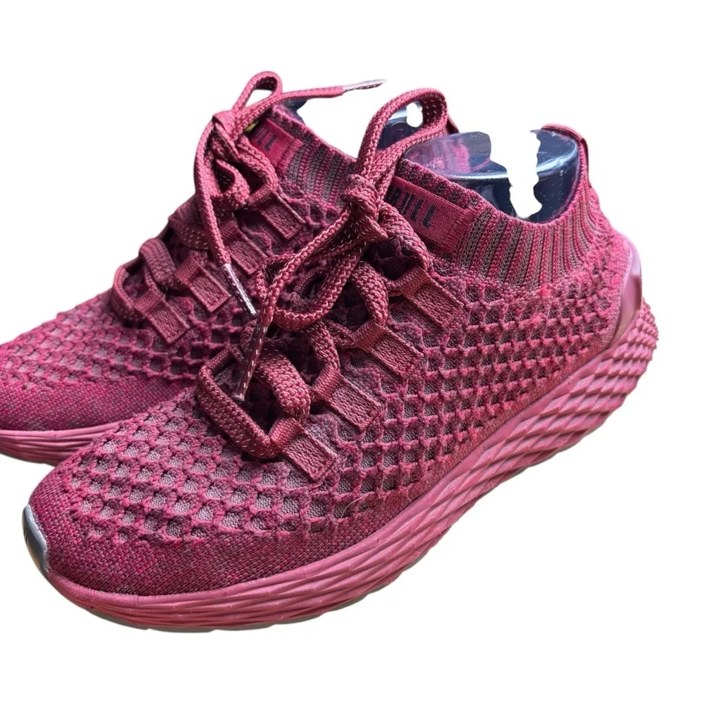 NOBULL Diamond Knit Runner in Crimson Red – Sz Women’s 7.5 / Mens’ 6